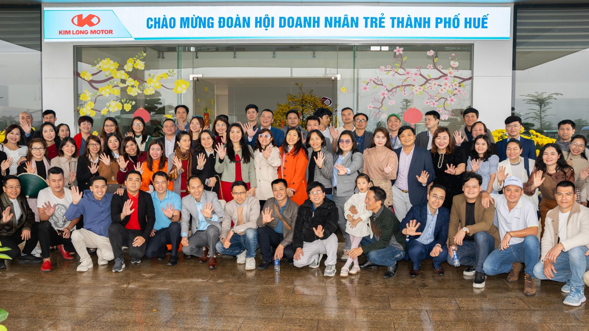 Chuyến thăm quan là cơ hội gặp gỡ, trao đổi kinh nghiệm giữa các doanh nhân trẻ trên địa bàn thành phố
