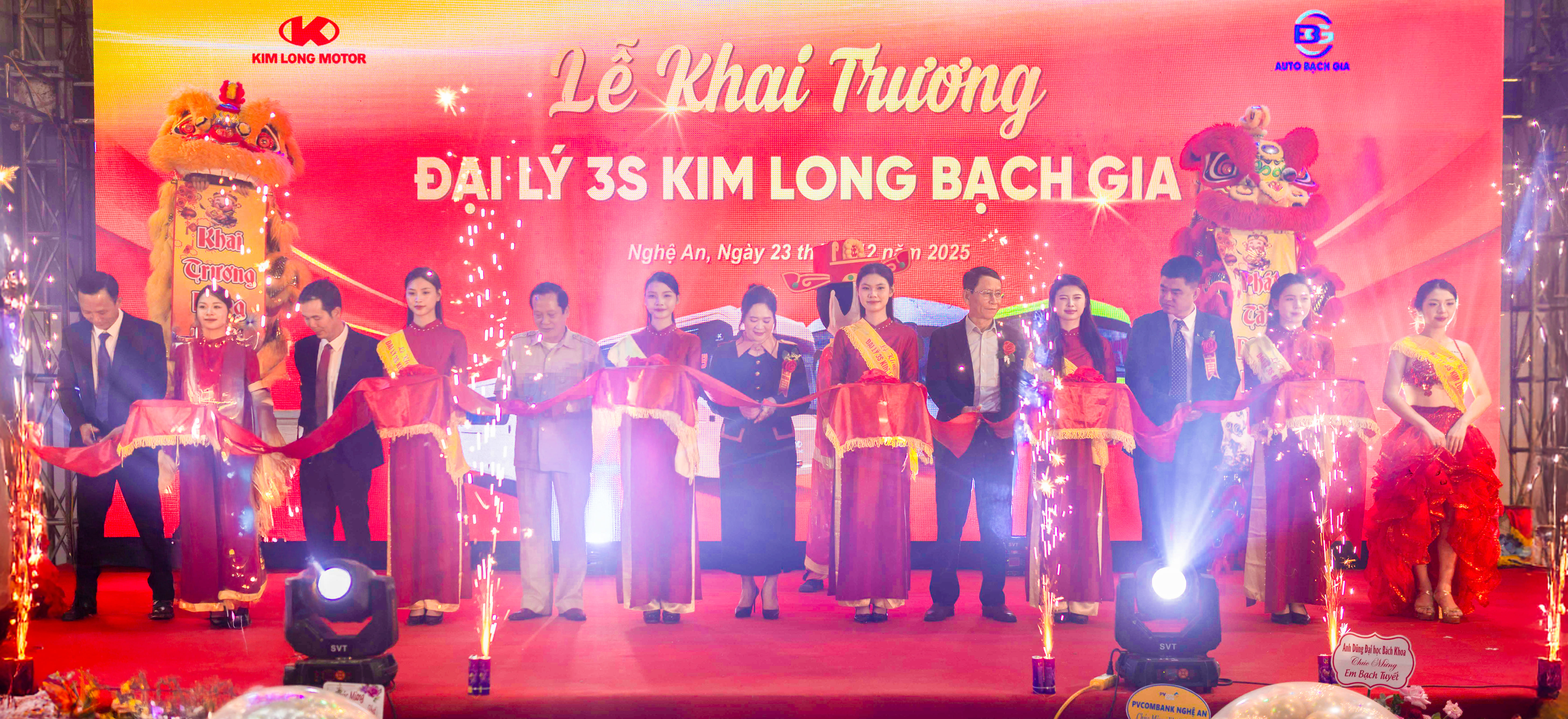 KIM LONG MOTOR OFFICIALLY OPENS ITS FIRST SHOWROOM IN NGHE AN