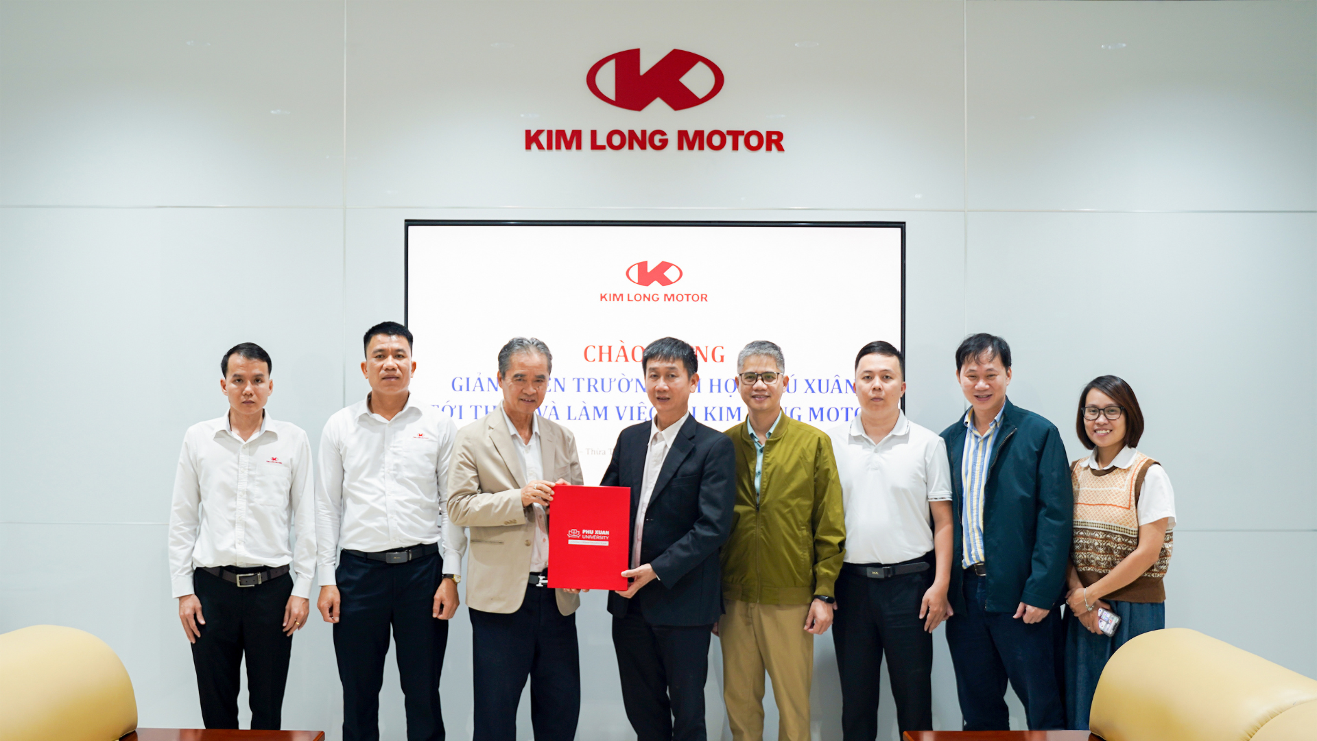 KIM LONG MOTOR VÀ TRƯỜNG ĐẠI HỌC PHÚ XUÂN HỢP TÁC ĐÀO TẠO NGUỒN NHÂN LỰC