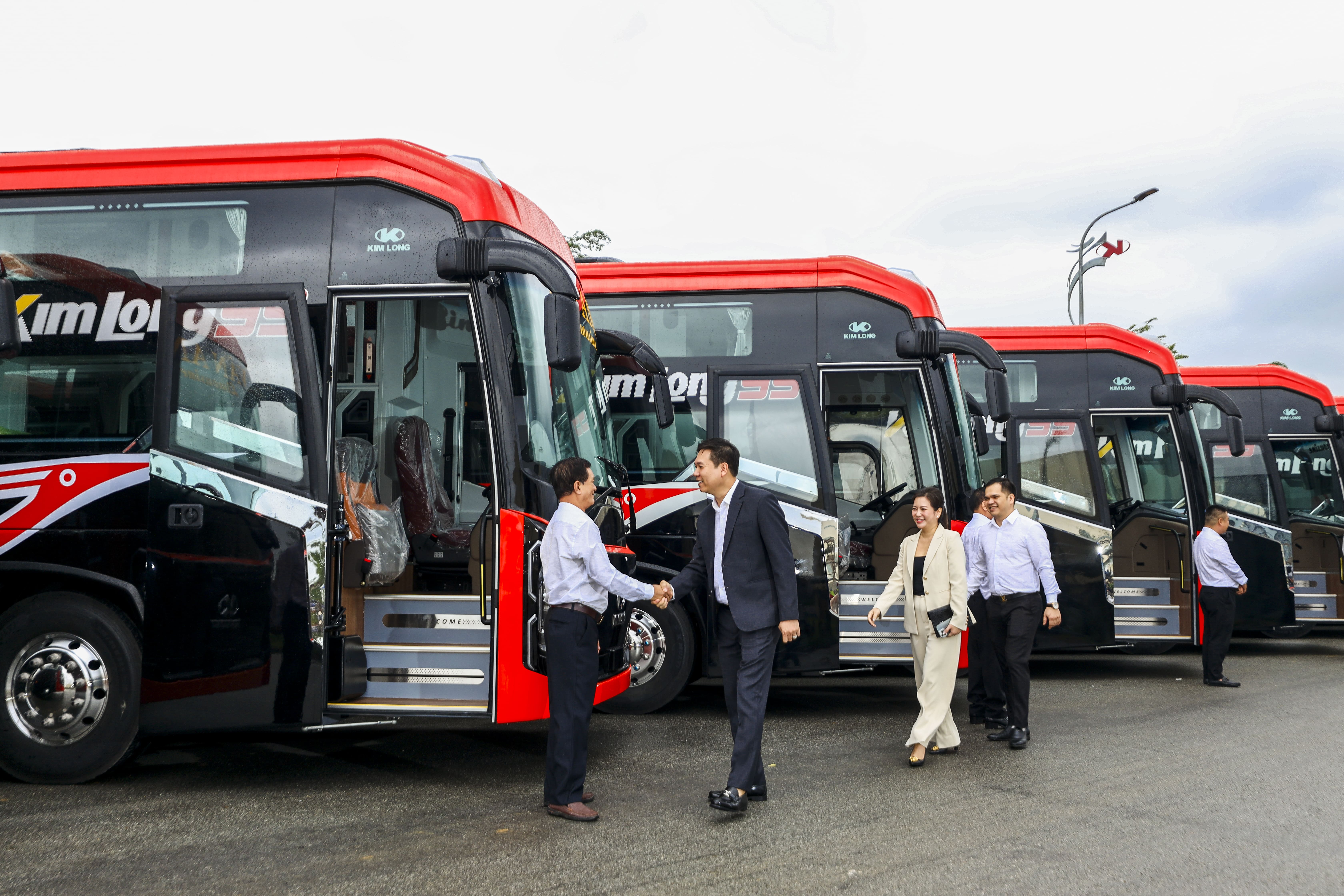 xe bus giường nằm KIMLONG 99