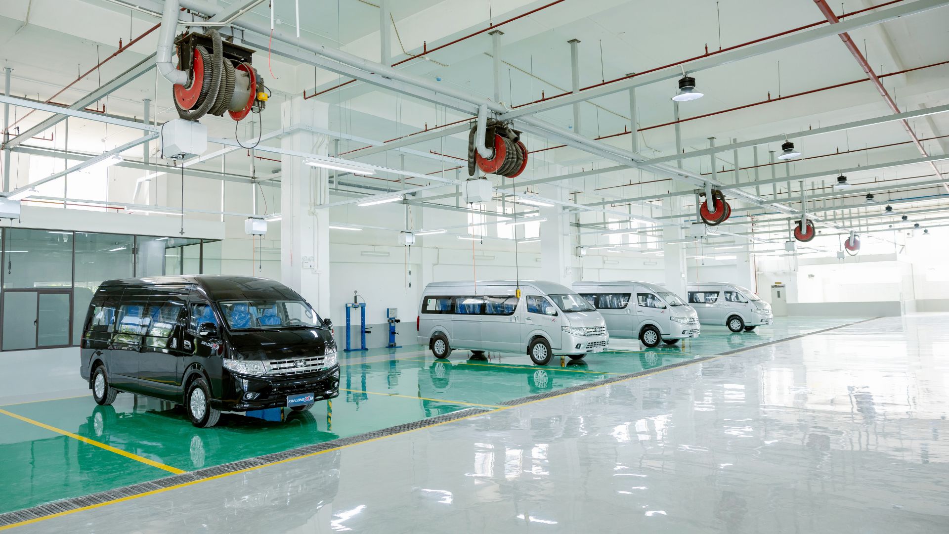 Không gian xưởng dịch vụ tại showroom KIM LONG MOTOR